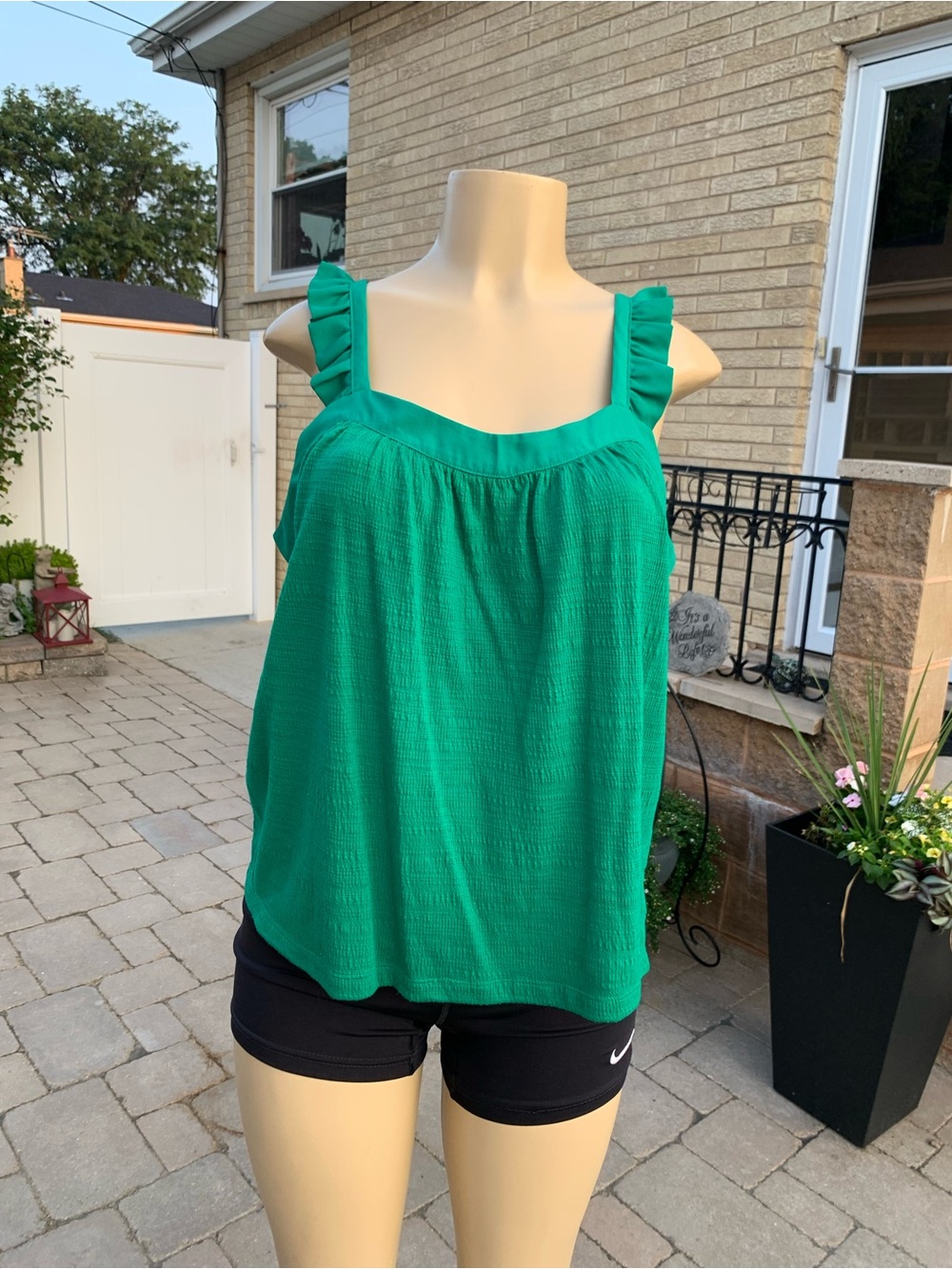 Banana Republic Green Ruffle shoulder Strap Tank Top size M